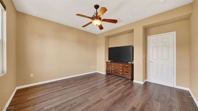 11428 Belmont Lake Drive 101, Las Vegas, NV 89135