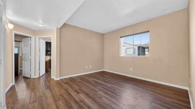 11428 Belmont Lake Drive 101, Las Vegas, NV 89135