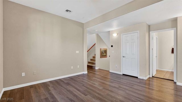 11428 Belmont Lake Drive 101, Las Vegas, NV 89135