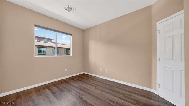 11428 Belmont Lake Drive 101, Las Vegas, NV 89135