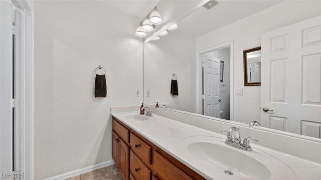 11428 Belmont Lake Drive 101, Las Vegas, NV 89135