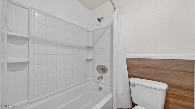 11428 Belmont Lake Drive 101, Las Vegas, NV 89135