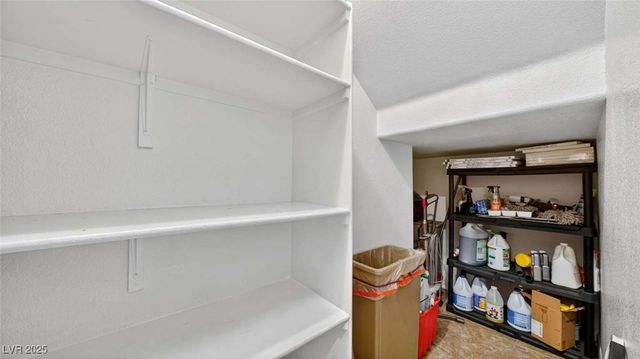 11428 Belmont Lake Drive 101, Las Vegas, NV 89135