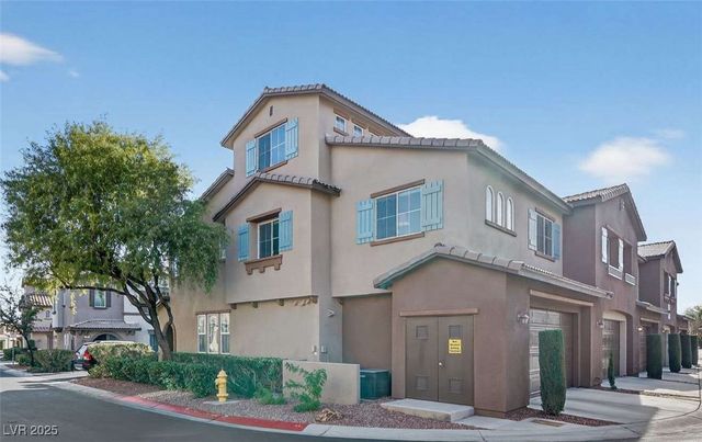 11428 Belmont Lake Drive 101, Las Vegas, NV 89135