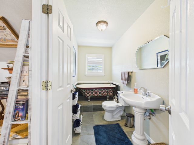 6441 Bois D Arc Circle, Midlothian, TX 76065