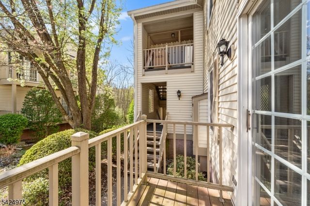 150 Jamestown Rd, Bernards Twp., NJ 07920