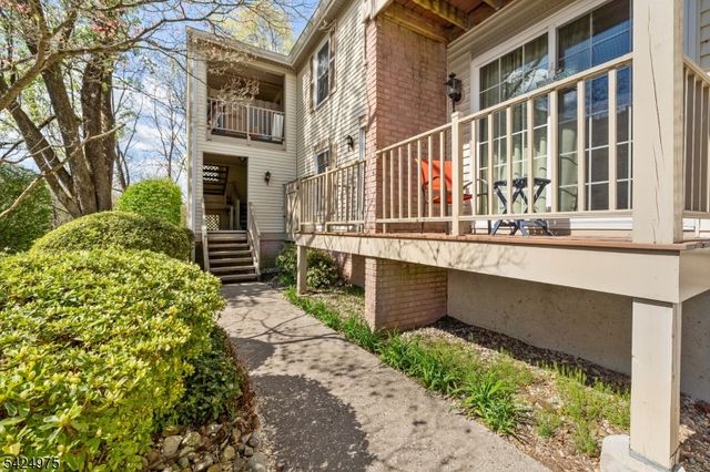 150 Jamestown Rd, Bernards Twp., NJ 07920