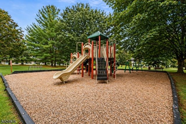 150 Jamestown Rd, Bernards Twp., NJ 07920