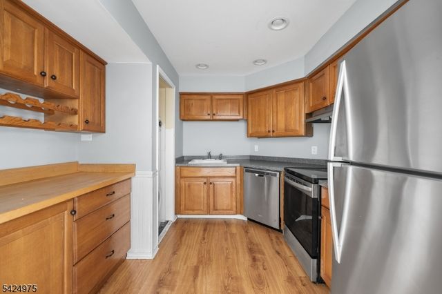 150 Jamestown Rd, Bernards Twp., NJ 07920