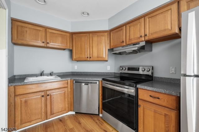 150 Jamestown Rd, Bernards Twp., NJ 07920