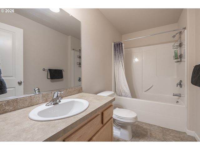 675 Nw CYPRESS St, Mc Minnville, OR 97128