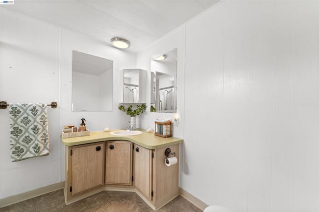 301 Maui Circle, Union City, CA 94587