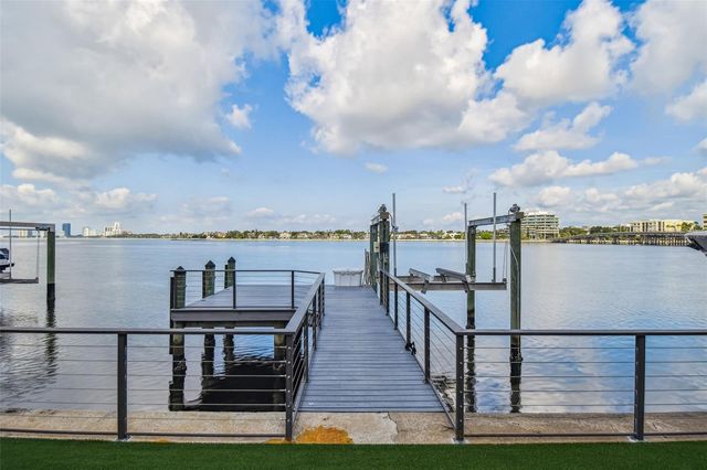24 ADALIA AVENUE, Tampa, FL 33606
