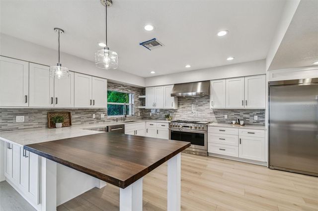 24 ADALIA AVENUE, Tampa, FL 33606