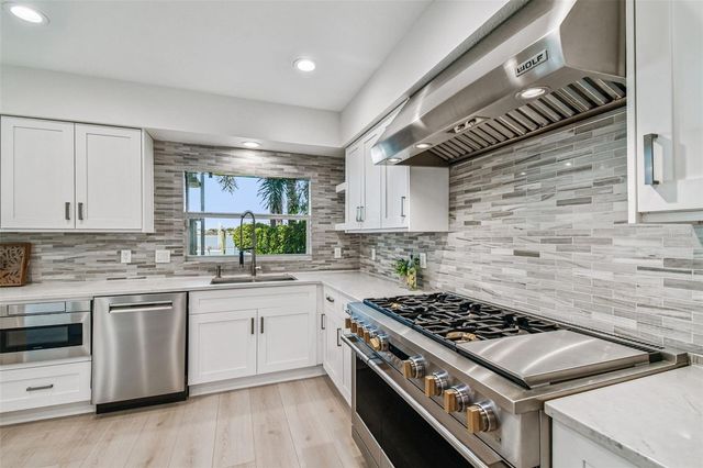24 ADALIA AVENUE, Tampa, FL 33606