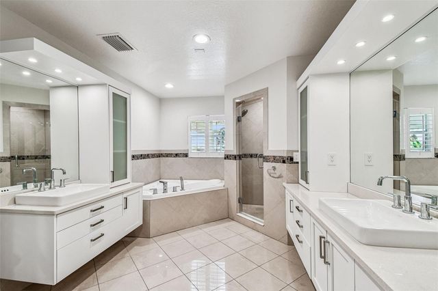 24 ADALIA AVENUE, Tampa, FL 33606