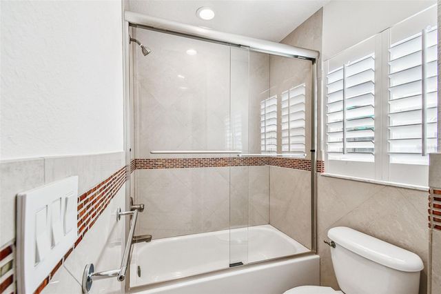 24 ADALIA AVENUE, Tampa, FL 33606