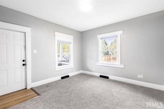 1105 Queen Street, South Bend, IN 46616