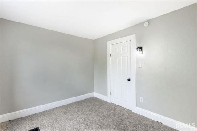 1105 Queen Street, South Bend, IN 46616