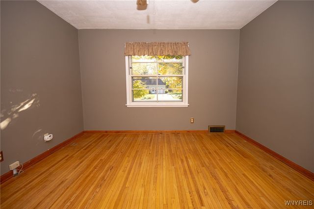 99 Milford Street, Hamburg, NY 14075