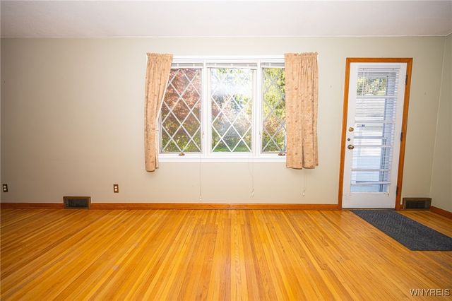 99 Milford Street, Hamburg, NY 14075