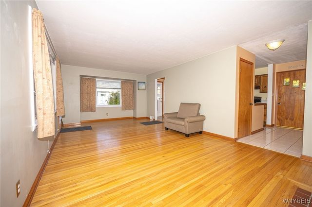 99 Milford Street, Hamburg, NY 14075