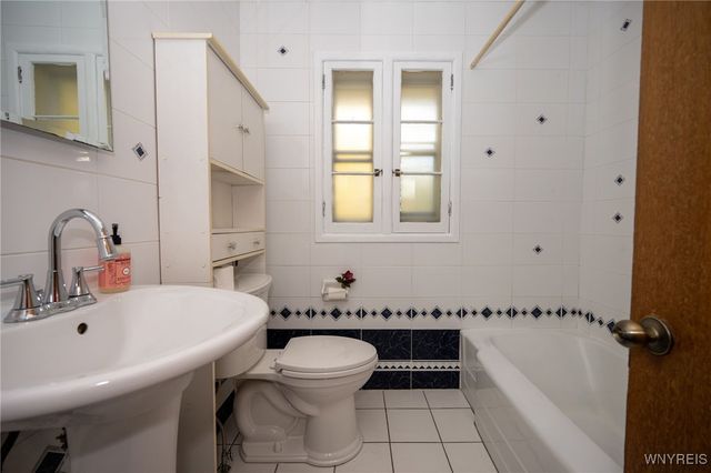 99 Milford Street, Hamburg, NY 14075