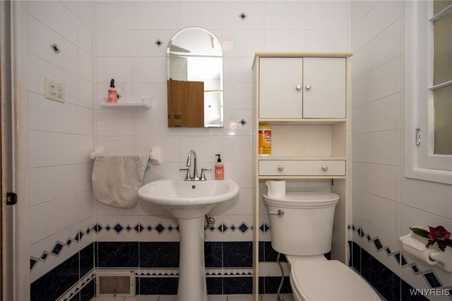 99 Milford Street, Hamburg, NY 14075