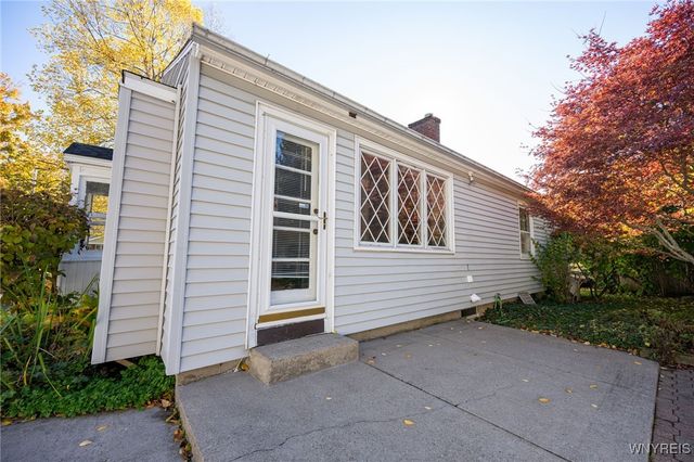 99 Milford Street, Hamburg, NY 14075