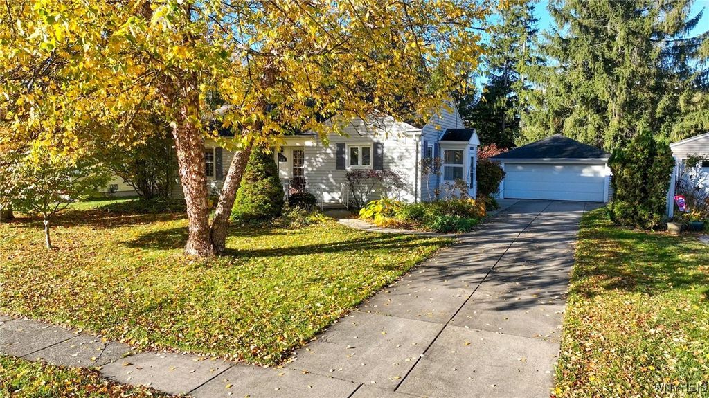 99 Milford Street, Hamburg, NY 14075