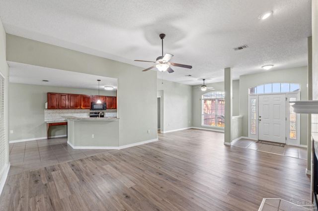 1963 Melissa Oaks Dr, Gulf Breeze, FL 32563