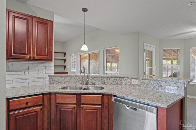 1963 Melissa Oaks Dr, Gulf Breeze, FL 32563