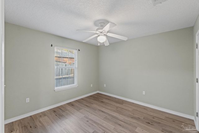 1963 Melissa Oaks Dr, Gulf Breeze, FL 32563