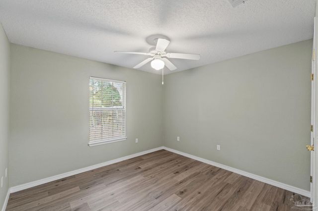 1963 Melissa Oaks Dr, Gulf Breeze, FL 32563