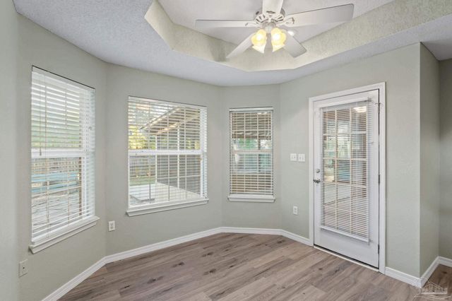 1963 Melissa Oaks Dr, Gulf Breeze, FL 32563