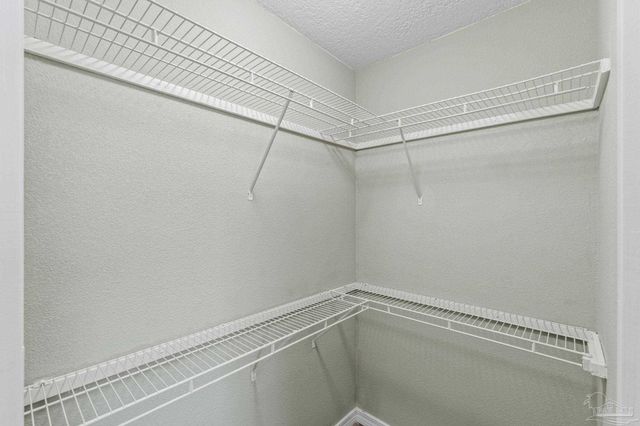 1963 Melissa Oaks Dr, Gulf Breeze, FL 32563