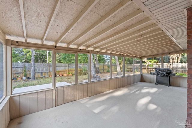 1963 Melissa Oaks Dr, Gulf Breeze, FL 32563