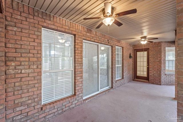 1963 Melissa Oaks Dr, Gulf Breeze, FL 32563