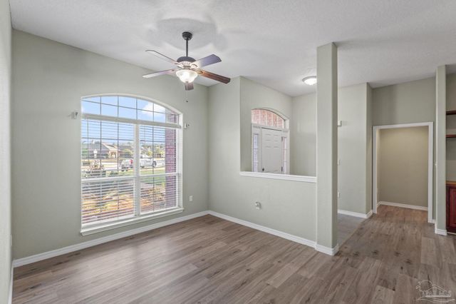 1963 Melissa Oaks Dr, Gulf Breeze, FL 32563