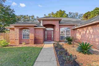 1963 Melissa Oaks Dr, Gulf Breeze, FL 32563