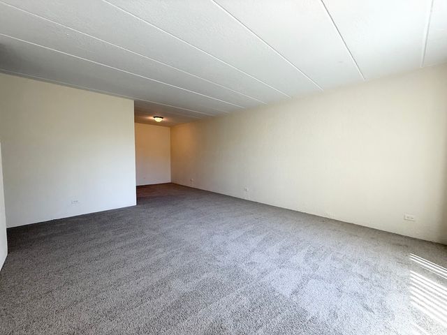 1 Renaissance Place 505, Palatine, IL 60067
