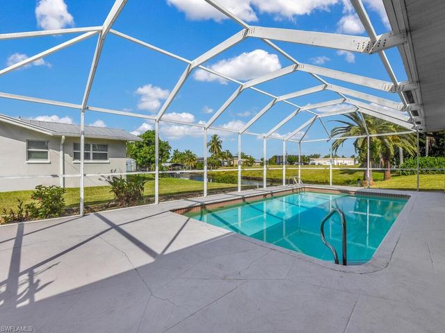 1413 SE 39th ST, Cape Coral, FL 33904