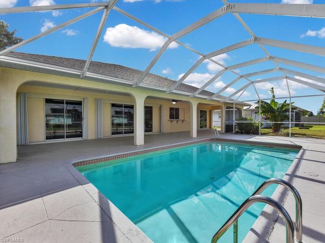 1413 SE 39th ST, Cape Coral, FL 33904