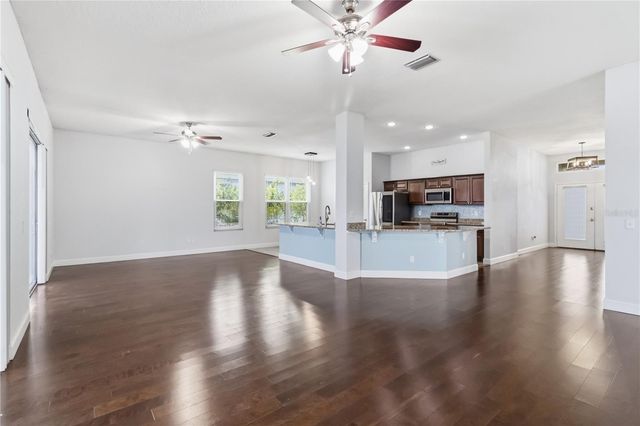 5104 52ND AVENUE W, Bradenton, FL 34210