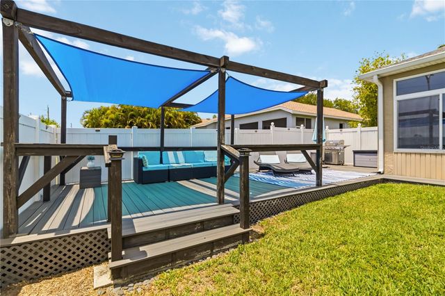 5104 52ND AVENUE W, Bradenton, FL 34210