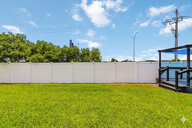 5104 52ND AVENUE W, Bradenton, FL 34210