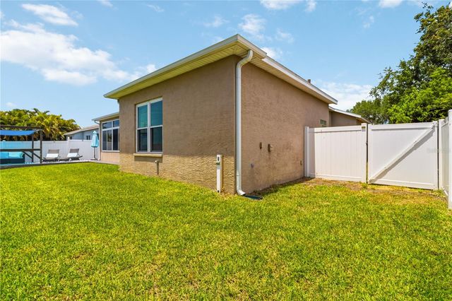 5104 52ND AVENUE W, Bradenton, FL 34210