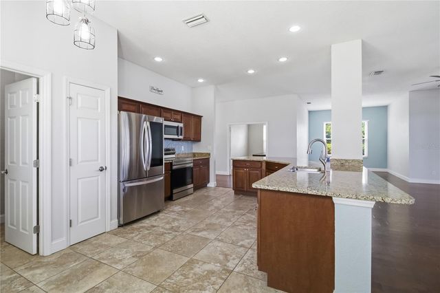 5104 52ND AVENUE W, Bradenton, FL 34210