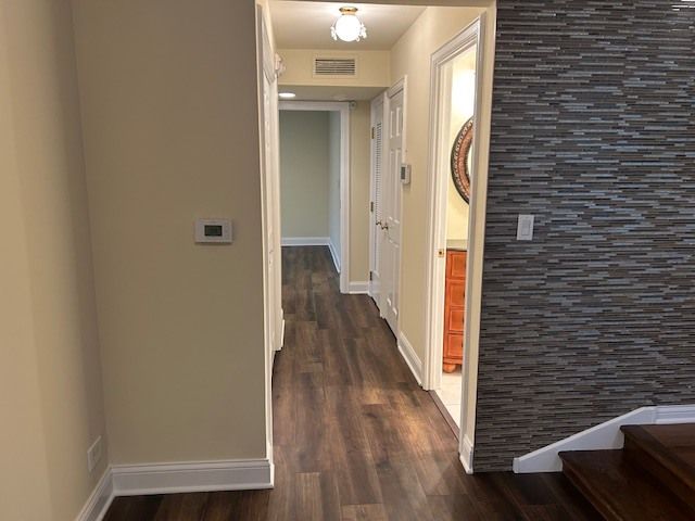 1 Oak Brook Club Drive A105, Oak Brook, IL 60523