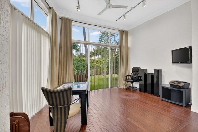 11585 Green Golf Lane, Boynton Beach, FL 33437